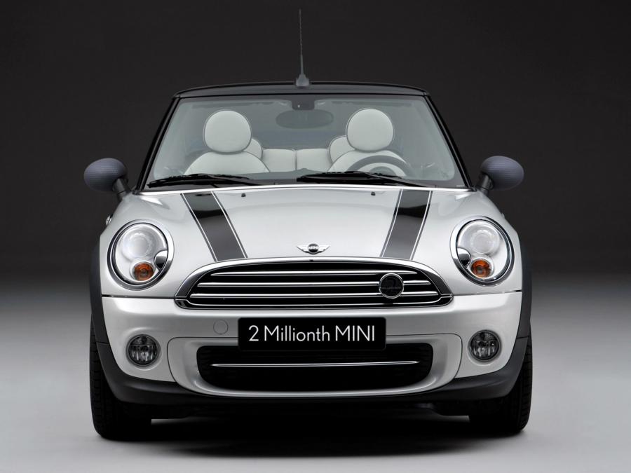  Mini Cooper Cabrio 2 Millions 2011 года  (фото 6 из 12)